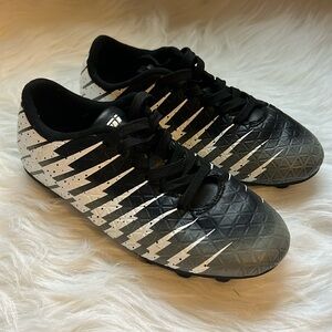 Vizari Bolt FG Black/White/Gray Kid’s Sz 3